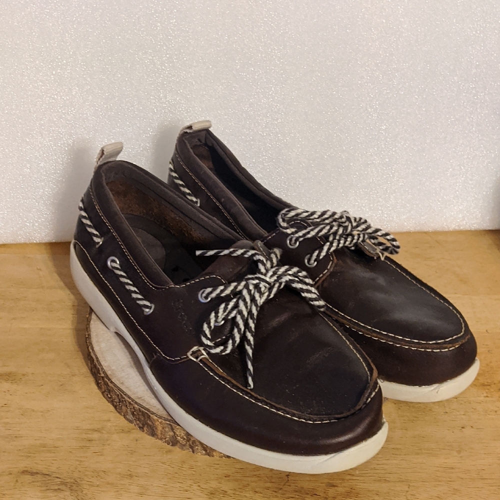 CROCS Dark Brown Boat Shoes Women's Size 8